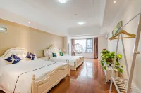 Verona Holiday Hotel(Tai'an Wanda Plaza) Hotels near Shandong University of Science and Technology (Fenghuang Road)
