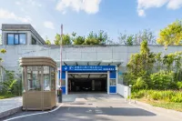 Yanlu·Huangling Hotel - parking