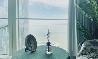 Seaview Apartment at Shimao Twin Tower Xiamen