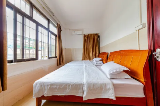 Foshan 8th Alley Apartment (RT-Mart Supermarket Shop)