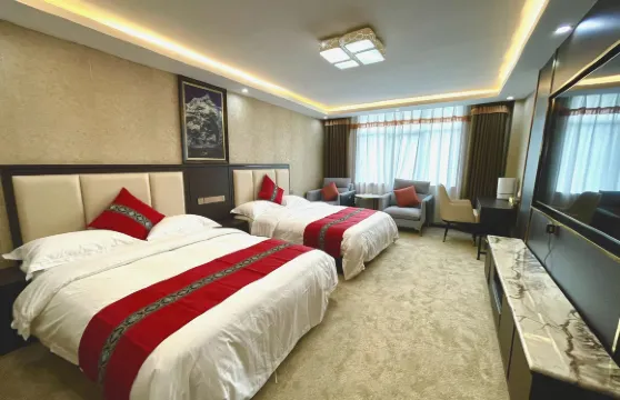 比如薩普大酒店