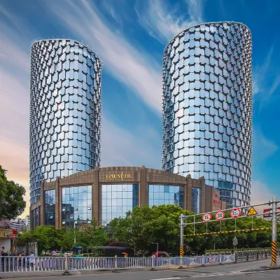 Nanchang Galactic Classic International Hotel (Tengwangge Branch, Bayi Square) Hotels near Shengjin Tower