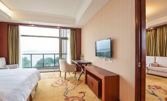 Vienna Classic Hotel (Suzhou Yangchenghu Peninsula, HB Film and Television City)