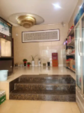 Fangcheng Zhongyi Hotel