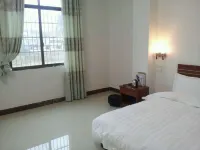 Holiday Inn Nanxiong Yongsen Hotels near Pingtian Ginkgo Township