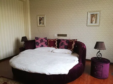 Yimen Hongfeng Holiday Hotel