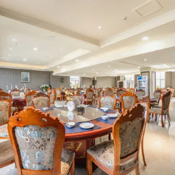 Yinlong International Hotel