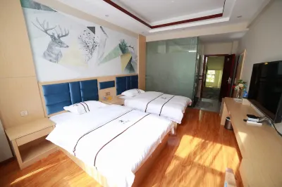 Wuding Jingyue Hotel Hotels near Lion Mountain Tourist Area