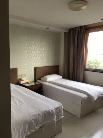 Yuyang Hotel, Yuzhou Отели рядом с достопримечательностью «CPC Quzhou Committee Party School»