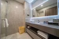 Weijia Holiday Hotel (Pizhou East Railway Station)