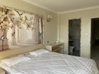 Yunji Hotel