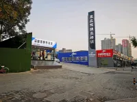 FEEGEE E-SPORT HOTEL - Apartments