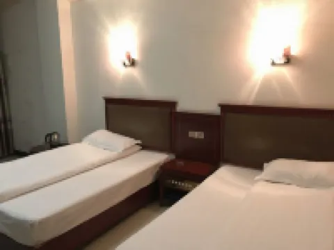 Fengcheng Prince Le Hotel