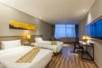 Homeinn Plus Hotel (Tai'an Dongyue Street Renault Wuyue Plaza) Hotels in Tai'an