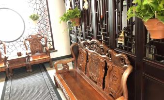 Zhuxing Yaju Hostel