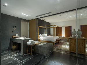 Liuqijian Hotel (Chongqing Aegean Shopping Plaza)