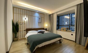 May First Beauty Stay (Changsha IFS Guojin Center Wuyi Square Metro Station Store