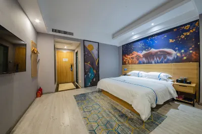 Lanli Baihe Hotel (xindacheng 2 Road) Hotele w: Yangjiang Yueyun Station Area