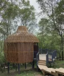 Guanshan Prairie Huaxi Sushang Tree House Hostel