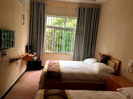 Yingshan Shangju Hotel