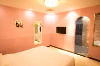 Home Inn Pebble Hotel (Xinjiang Jiangzhou Road) Các khách sạn ở Tân Giáng