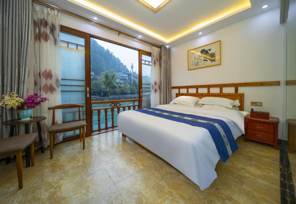 Oriental Hotel Guozhi Good Shops - Housity