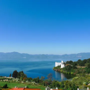Binzhilan Hotel (Fuxian Lake Sun Mountain Peninsula)