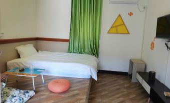 Xuwen Antarctic Village Small Conch Courtyard Homestay