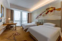 Vienna International Hotel (Yichang Yiling) Hotels near Yichang Yiling Passenger Transport Terminal