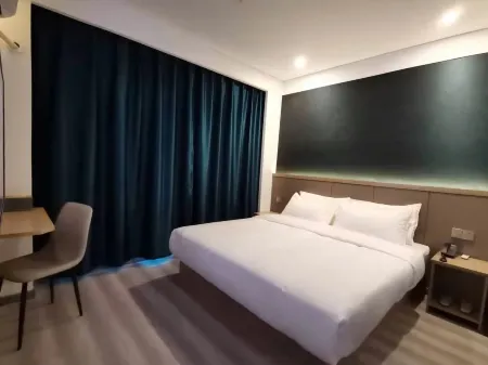 HanTing Hotel (Taiyuan Dongzhonghuan Shanda Sanyuan) Отели рядом с достопримечательностью «Donghu Vinegar Garden»