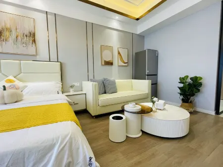 Ningbo Yujian Apartment (High-tech Baolong Plaza)