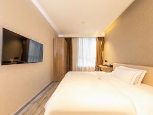 Qingmu Select Hotel (Shanghai Railway Station Zhongxing Road Metro Station)