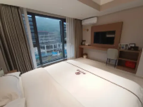 Xikelai Hotel (Kaili South Station)