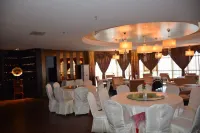Beau Upward Maylily Hotel