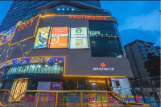 Zeus E-Sports Apartment