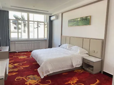 Renjia Courtyard Business Hotel Hotels near Rehuitang Town