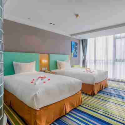 營口萬隆智選假日酒店 Rooms