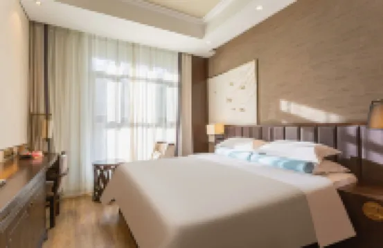 雲は頤が自在であるホテル(フフホト駅)