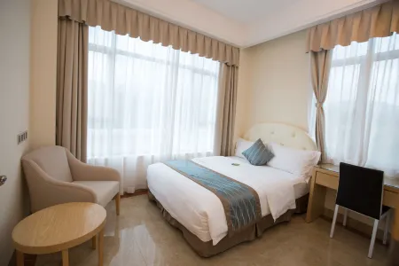 Haishe Holiday Hotel (Shenzhen Jiaochangwei)