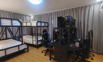 Ruguangge Electric Sports Hotel (Qufu Kongfu Shop)