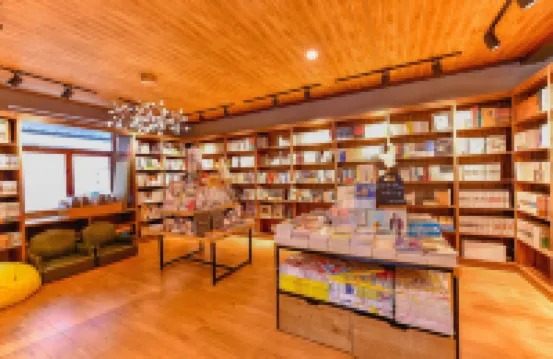 Xia Senlin Eco-friendly Hostel (Shaoxing Lu Xun's Hometown Subway Station Yintai City)