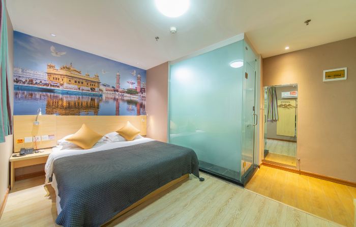 YueFeng Hotel(Gaozhou Gaoliang West Road)