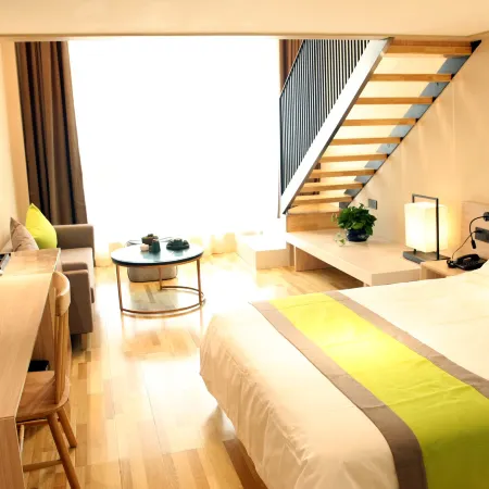 Yating Hotel (Rizhao Station RT Mart Branch)