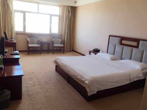 Wuchuan Huihao Business Hotel