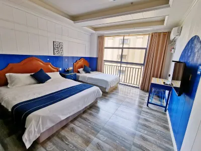 Fangchenggang Golden Harbor Holiday Hotel Hotels near Fangchenggang North Railway Station