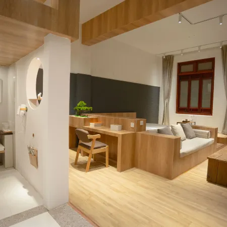Wuyin Liangju Hotel (Mengzi Rice Noodle Town)