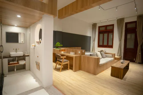 Wuyin Liangju Hotel (Mengzi Rice Noodle Town)