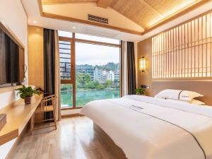 Yuelai River View Hotel (Zhenyuan Ancient City Scenic Area Branch)