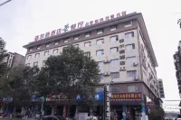 Field Hotel