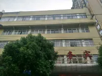 Huangmei Salt Hotel - موقف سيارات